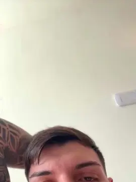 Cam4 Watch Live Sex Cams of ThomasRM98
