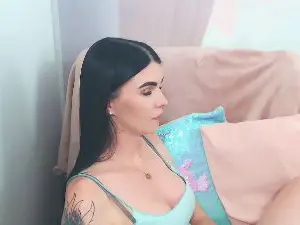 Cam4 Sex Cam of BrunettDream