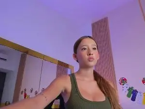 Cam4 Free Porn Cam of EmmiHops