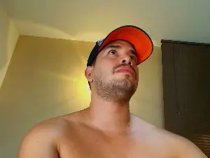 Cam4 Sex Cam of Tommy_John