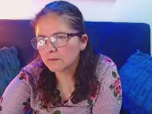 Cam4 Free Live Porn of Linda_banks_
