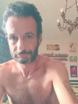 Cam4 Live Porn of Misterhaifa20