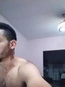 Cam4 Live Porn of EtanislaoDanan