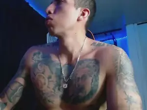 Cam4 Nude Webcam of Adam_Hudsond