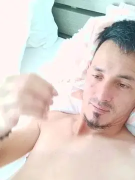 Cam4 Sex Cam of Alessandro23z