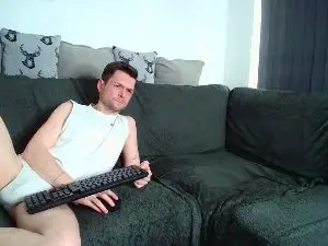 Cam4 Nude Webcam of TwoTwinkHusband