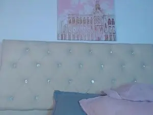 Cam4 Sex Cam of rommen_n_zoe