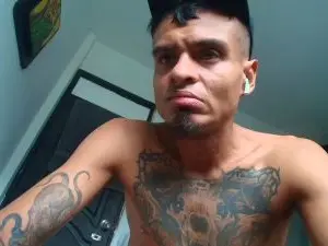 Cam4 Live Sex Cam of bigcentauro233