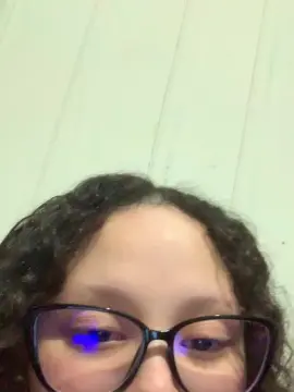 Cam4 Live Sex Cam of AnnezinhaHot