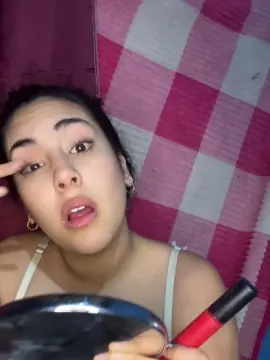 Cam4 Watch Live Sex Cams of Reyna444