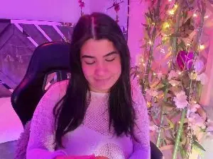 Cam4 Live Sex of DaphneContry