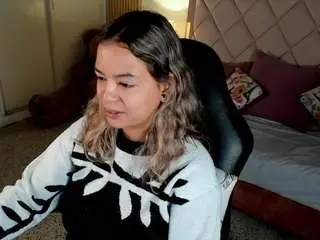 Camsoda Nude Webcam of dulcelyra