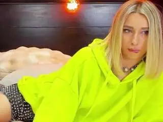 Camsoda Sex Cam of christynaross