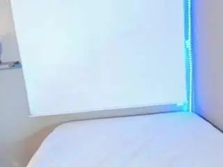 Camsoda Nude Webcam of roxy-stone1