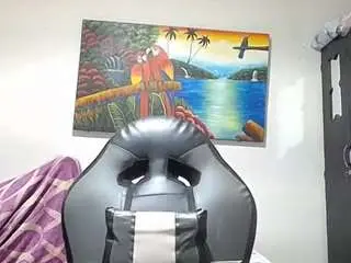 Camsoda Sex Chat of dulcee-cherry