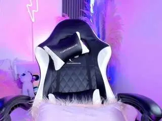 Camsoda Free Live Porn of kittybigcoock