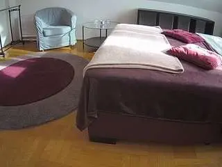 Camsoda Adult Webcam of voyeurcam-julmodels-whitebed-6