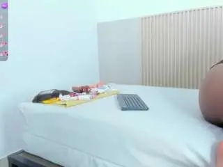 Camsoda Watch Live Sex Cams of arika-brown
