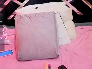Camsoda Free Porn Cam of perla-cambell