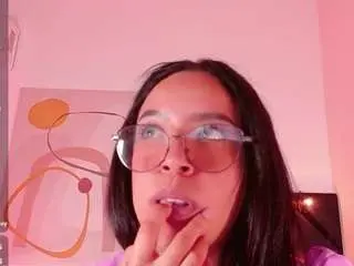 Camsoda Nude Webcam of littleebluee