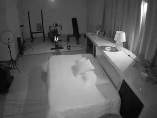 Camsoda Sex Chat of voyeurcam-jb-office-1