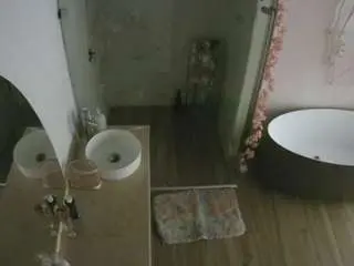 Camsoda Sex Chat of voyeurcam-casa-salsa-bathroom-6