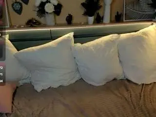 Camsoda Free Porn Cam of mayawinters