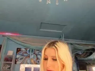 Camsoda Free Porn Cam of adrianna777