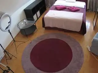 Camsoda Best Webcam of voyeurcam-julmodels-whitebed-1