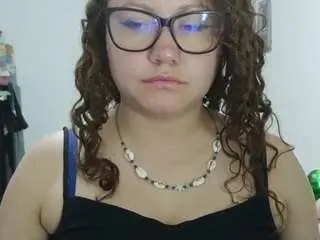 Camsoda Live Sex of curly-greeneyed