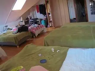 Camsoda Free Porn Cam of voyeurcam-julmodels-bed-3