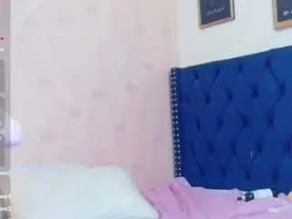 Camsoda Best Webcam of petitelittleebonyy