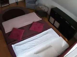Camsoda Live Sex Cam of voyeurcam-julmodels-whitebed-2
