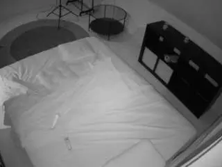 Camsoda Sex Chat of voyeurcam-julmodels-whitebed-2