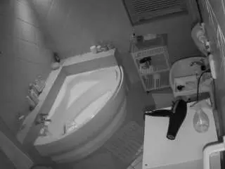 Camsoda Live Sex of voyeurcam-julmodels-bath-1st-2