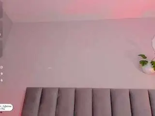 Camsoda Live Sex Cam of tinacurly