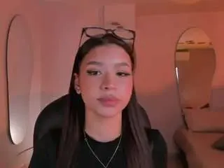 Camsoda Free Porn Cam of sophiehouston1