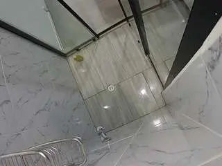 Camsoda Nude Webcam of voyeurcam-jb-shower-2