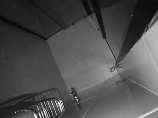 Camsoda Private Sex Chat of voyeurcam-jb-shower-2
