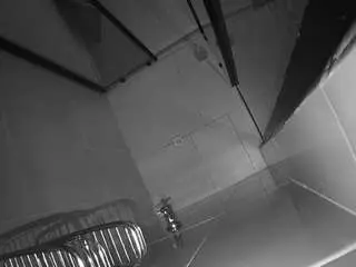 Camsoda Private Sex Chat of voyeurcam-jb-shower-2