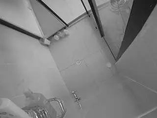 Camsoda Free Porn Cam of voyeurcam-jb-shower-2