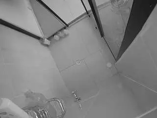 Camsoda Adult Webcams of voyeurcam-jb-shower-2