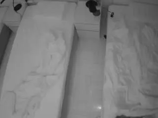 Camsoda Sex Chat of voyeurcam-julmodels-bed-5