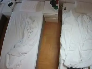 Camsoda Free Porn Cam of voyeurcam-julmodels-bed-5