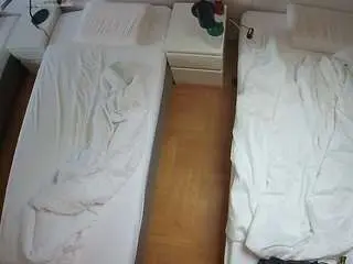 Camsoda Sex Cam of voyeurcam-julmodels-bed-5