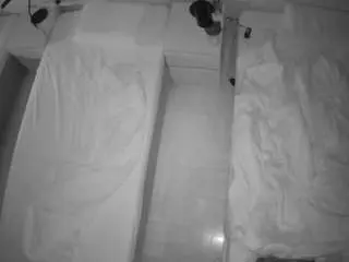 Camsoda Adult Webcams of voyeurcam-julmodels-bed-5