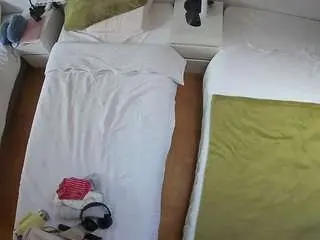 Camsoda Free Live Porn of voyeurcam-julmodels-bed-5