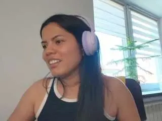 Camsoda Live Sex Cam of tell-me-goddess