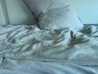 Camsoda Free Porn Cam of naughtymommy43