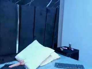 Camsoda Adult Webcams of tiffanymonrow